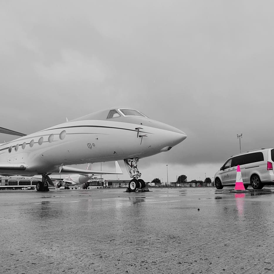 Jet Assist waiting for passengers to disembark a private aircraft